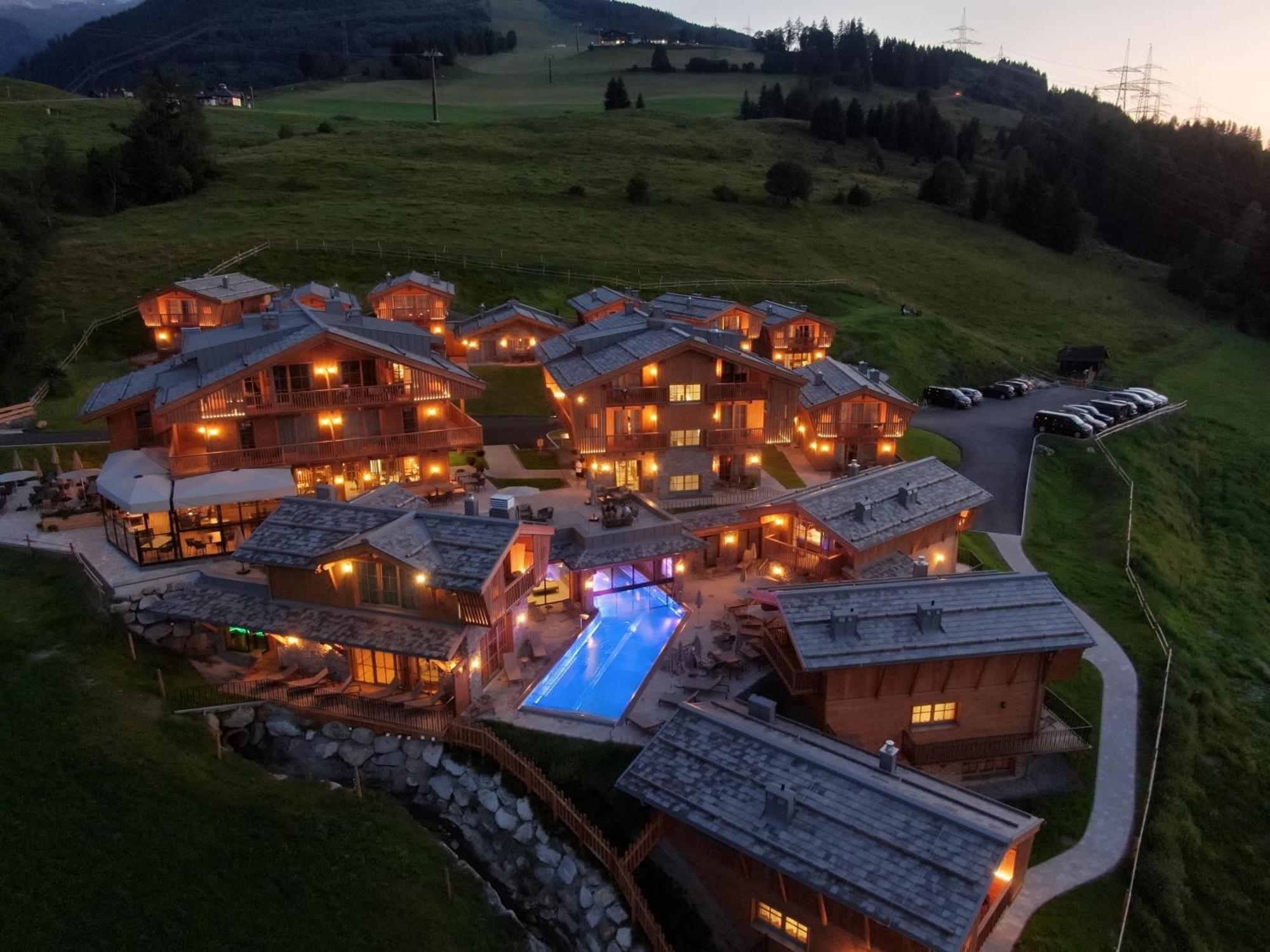 Zaglgut Hotel-Chalets Wellness & Views With Summer Card Included 卡普伦 外观 照片